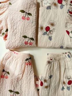 Konges Sløjd Vida Shorts Med Slids - Ladybug*Born Bukser & Shorts